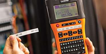 Brother P-Touch Etiket Makinesi